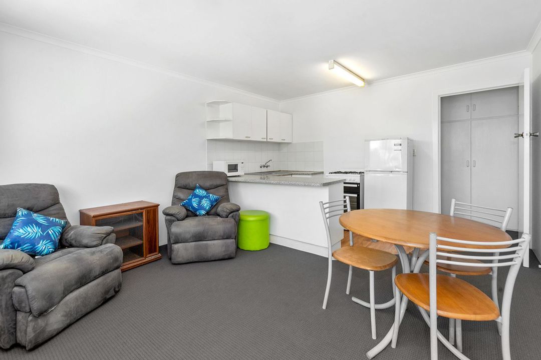 Image of property at 2/87 Crescent Road, Hamilton QLD 4007