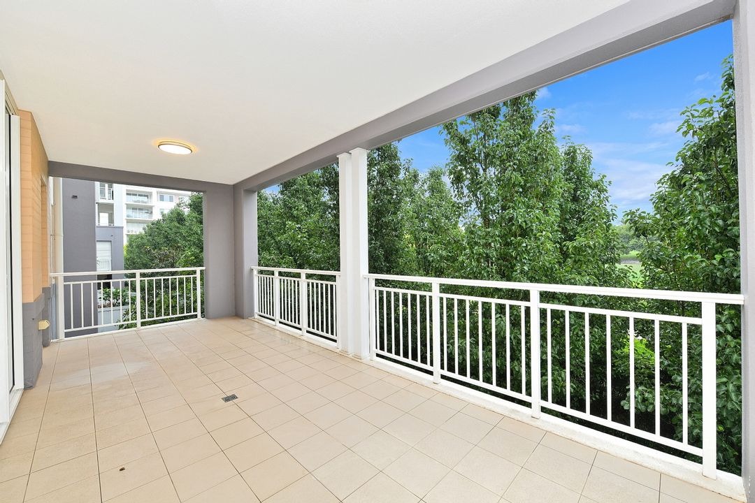 Image of property at 24/1 Rosewater Circuit, Breakfast Point NSW 2137