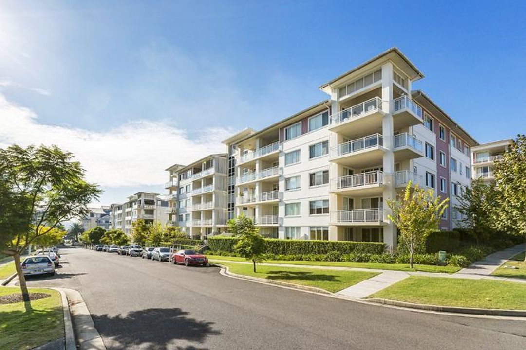 Image of property at 207/4 Rosewater Circuit, Breakfast Point NSW 2137