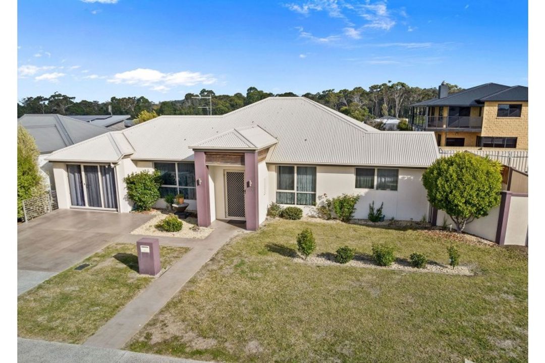 Image of property at 2/10 Haven Drive, Shearwater TAS 7307