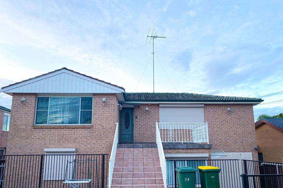 Image of property at 74 Norman Street, Prospect NSW 2148