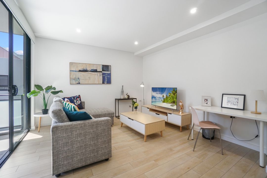 Image of property at 303/37 Loftus Cres, Homebush NSW 2140