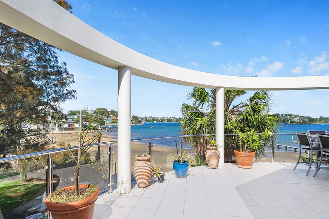 Image of property at 294B Connells Point Road, Connells Point NSW 2221