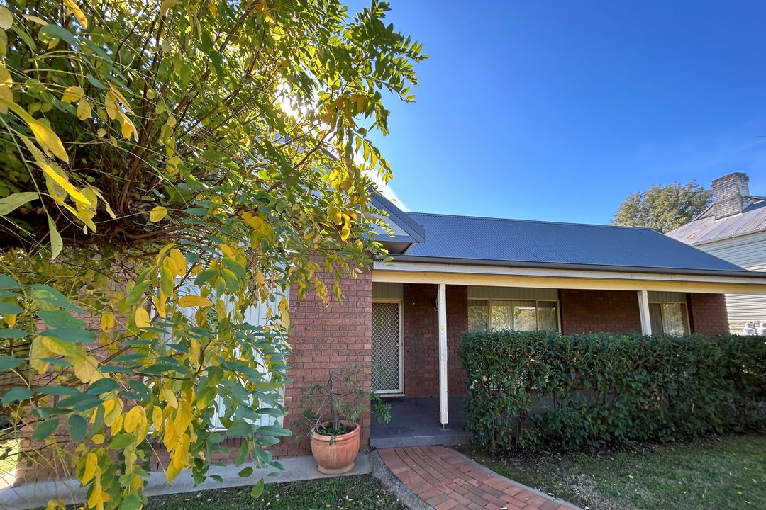 Image of property at 6 Middle Street, Grenfell NSW 2810