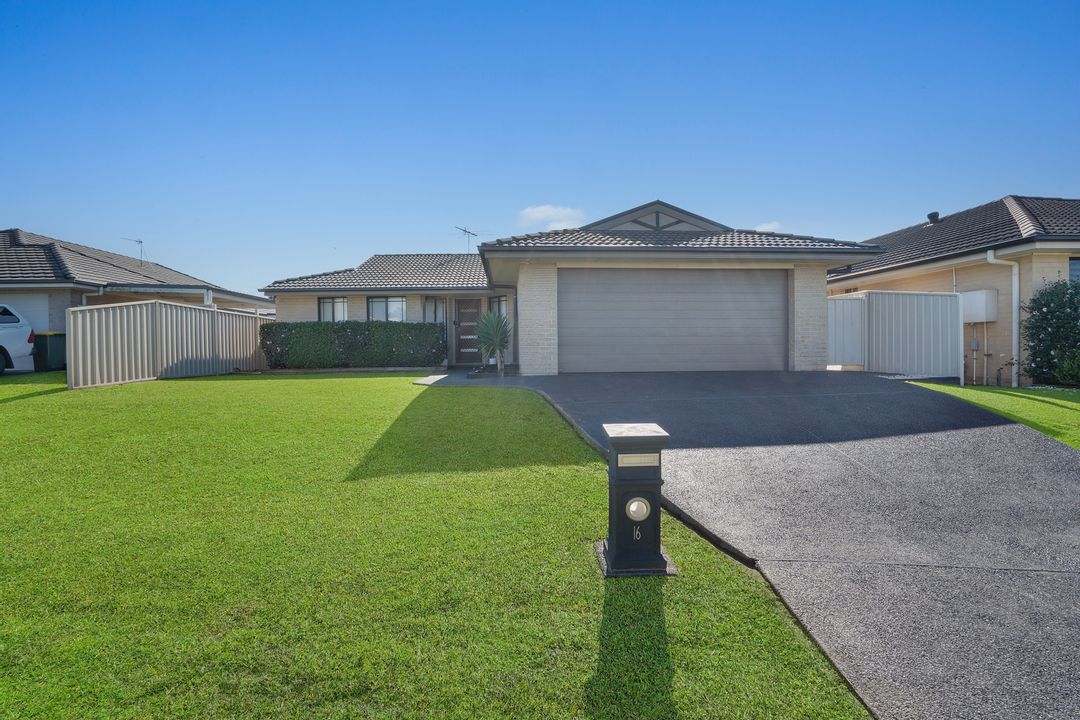 Image of property at 16 Strutt Crescent, Metford NSW 2323