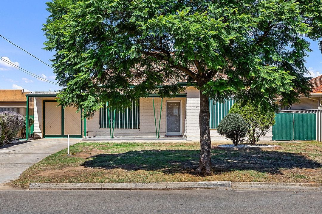 Image of property at 10 Cresdee Road, Campbelltown SA 5074