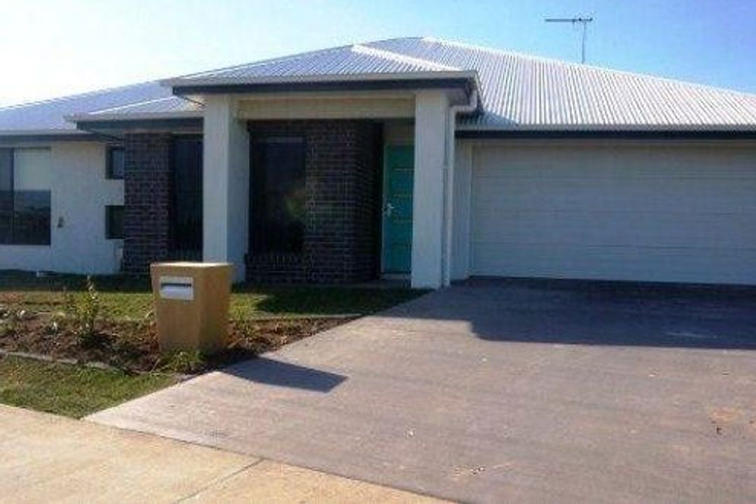 Image of property at 1/120 Whitehaven Drive, Blacks Beach QLD 4740