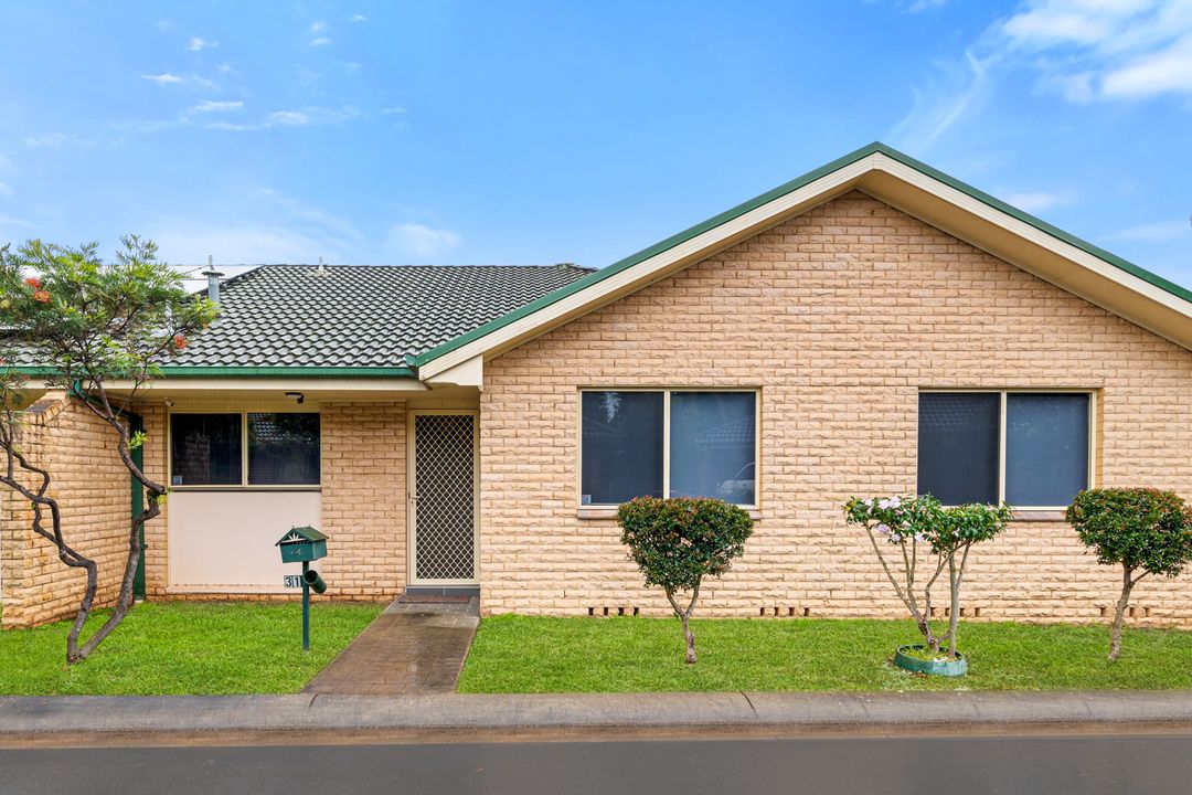Image of property at 31/17 Poplar Crescent, Bradbury NSW 2560