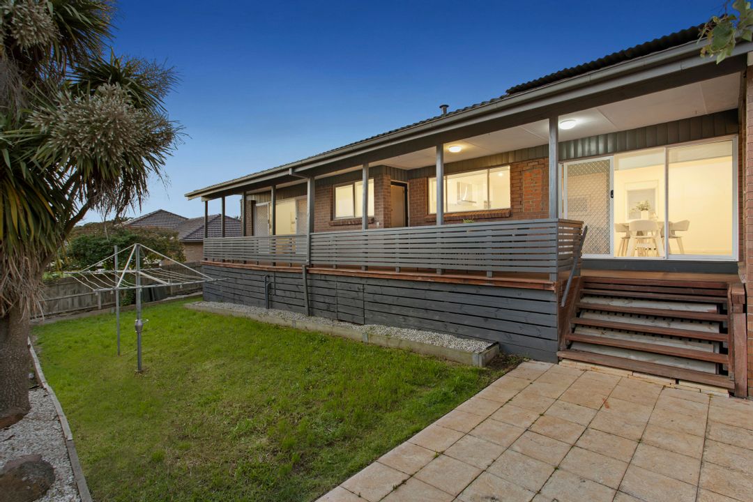Image of property at 17 Marsden Cr, Doncaster East VIC 3109