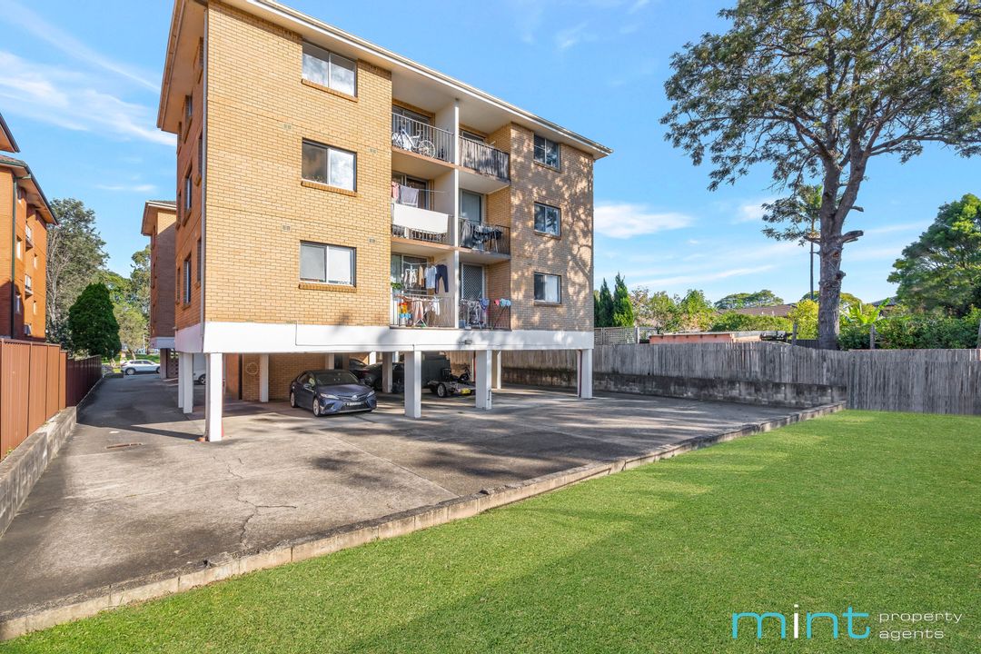 Image of property at 2/73-75 Seventh Avenue, Campsie NSW 2194