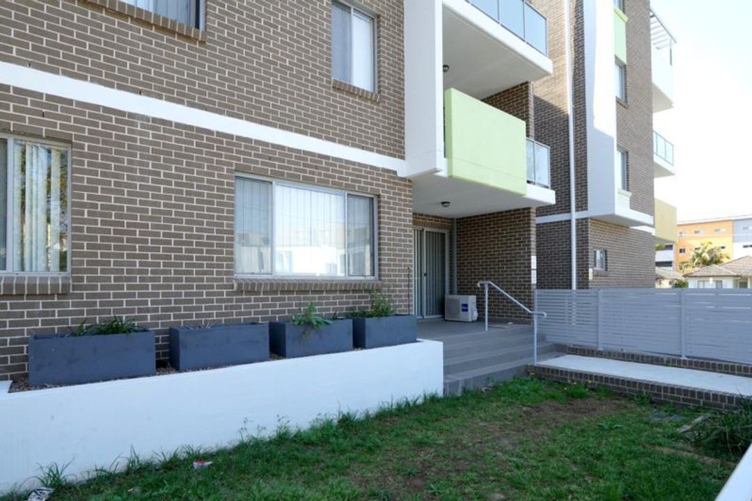 Image of property at 4/2-4 Octavia Street, Toongabbie NSW 2146
