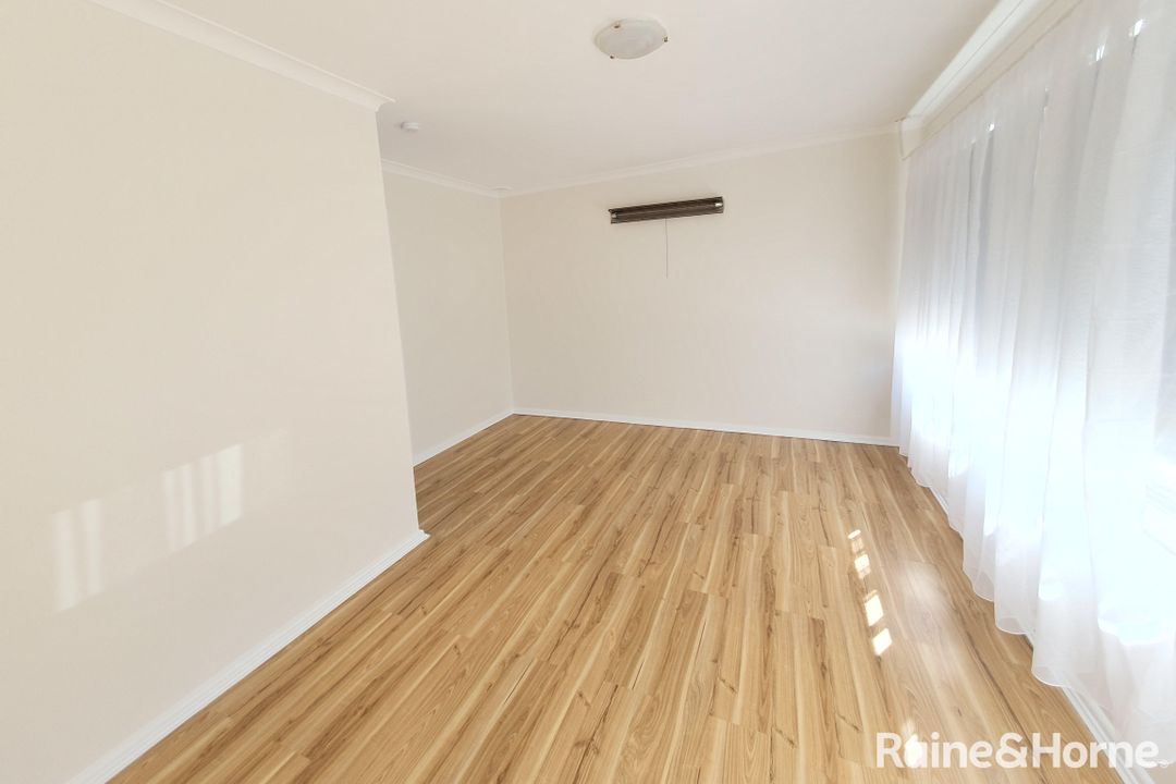 Image of property at 2/101 Kenna Street, Orange NSW 2800