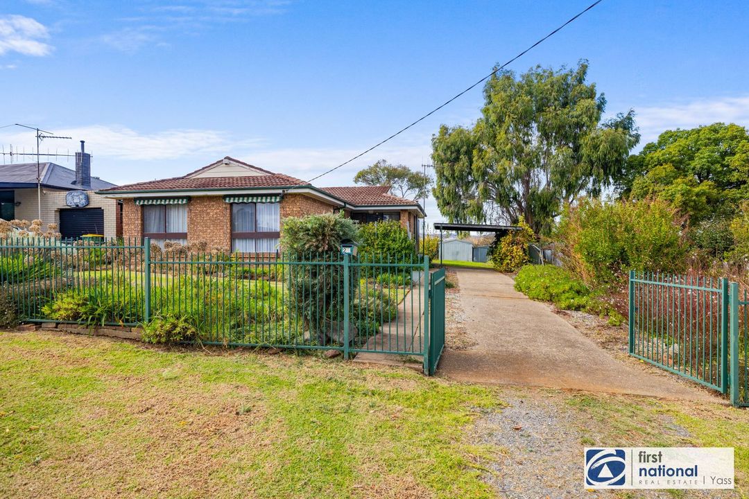 Image of property at 21 Hume Street, Yass NSW 2582