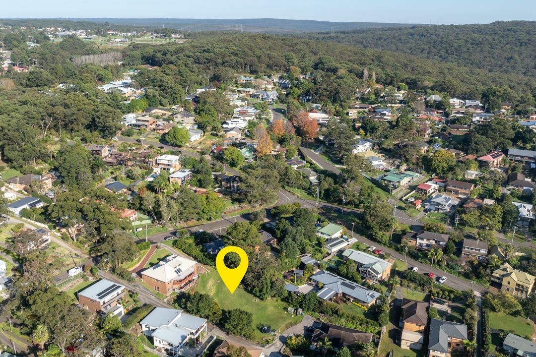 Image of property at 77 The Crescent, Helensburgh NSW 2508