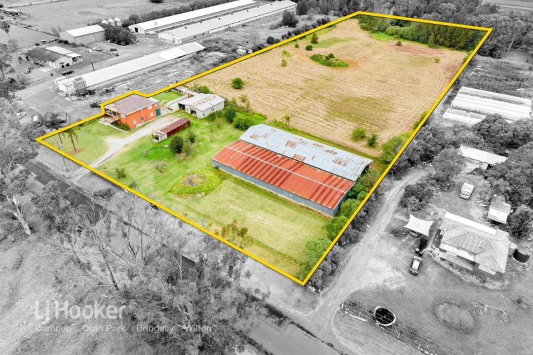 Image of property at 30 Wynyard Avenue, Rossmore NSW 2557