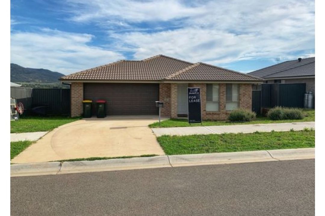 Image of property at 32 Reginald Drive, Tamworth NSW 2340