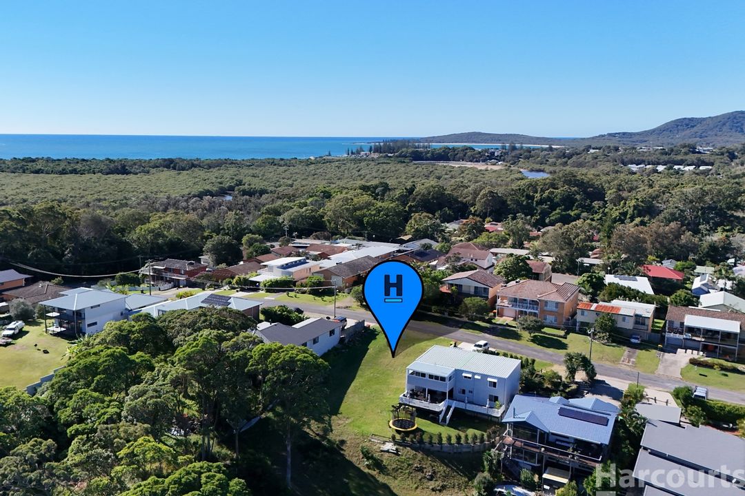Image of property at 13 Ocean Street, South West Rocks NSW 2431