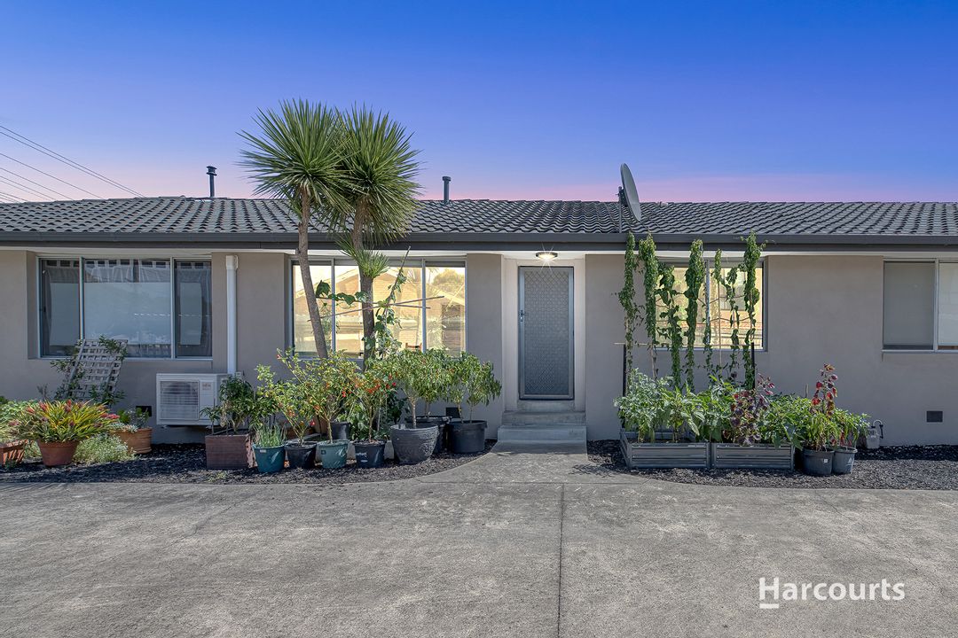 Image of property at 2/13 Oakes Avenue, Clayton South VIC 3169