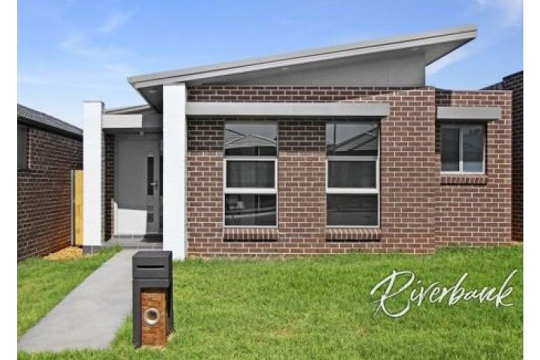 Image of property at 31 Hydrus Street, Austral NSW 2179
