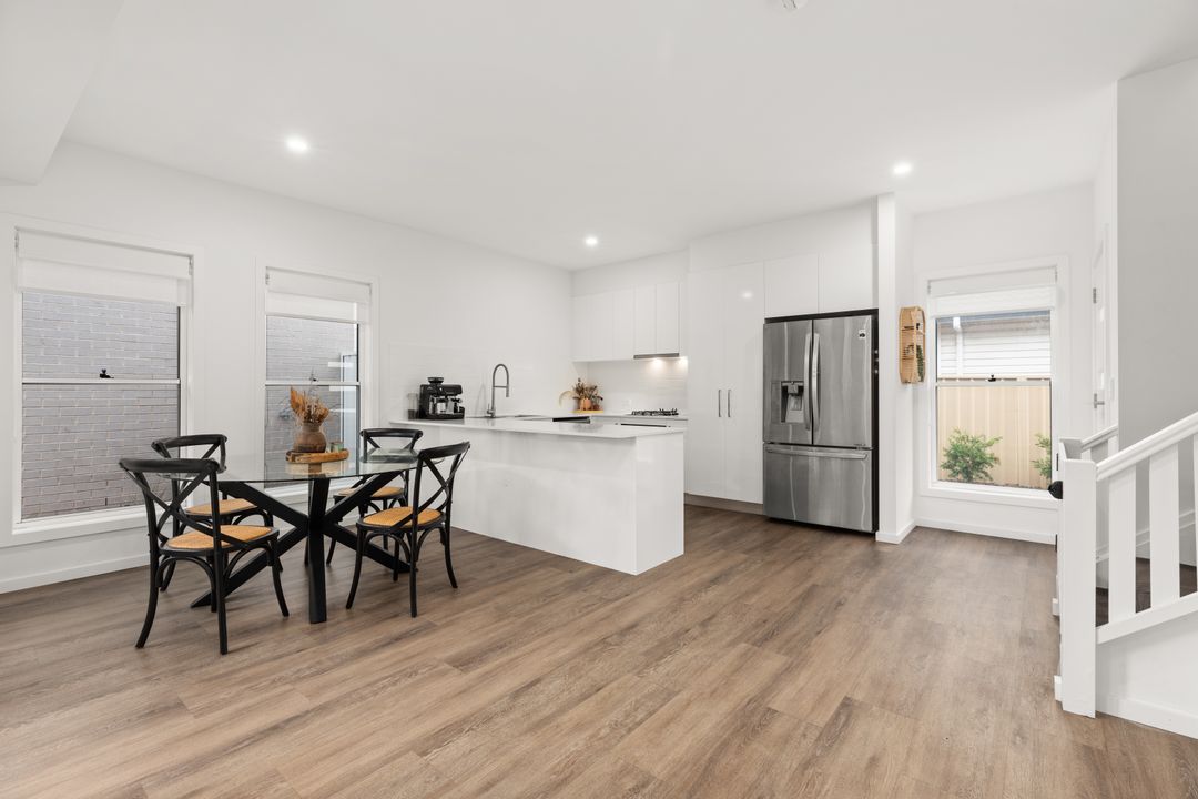 Image of property at 2/93 Addison Avenue, Lake Illawarra NSW 2528