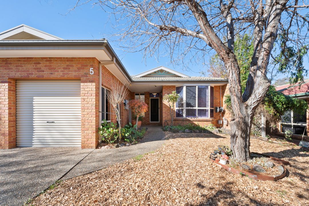 Image of property at 5 Lett Place, Amaroo ACT 2914