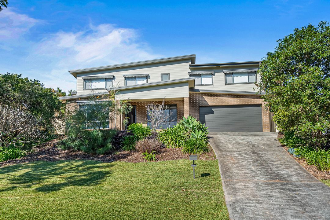 Image of property at 19 Celestial Way, Port Macquarie NSW 2444