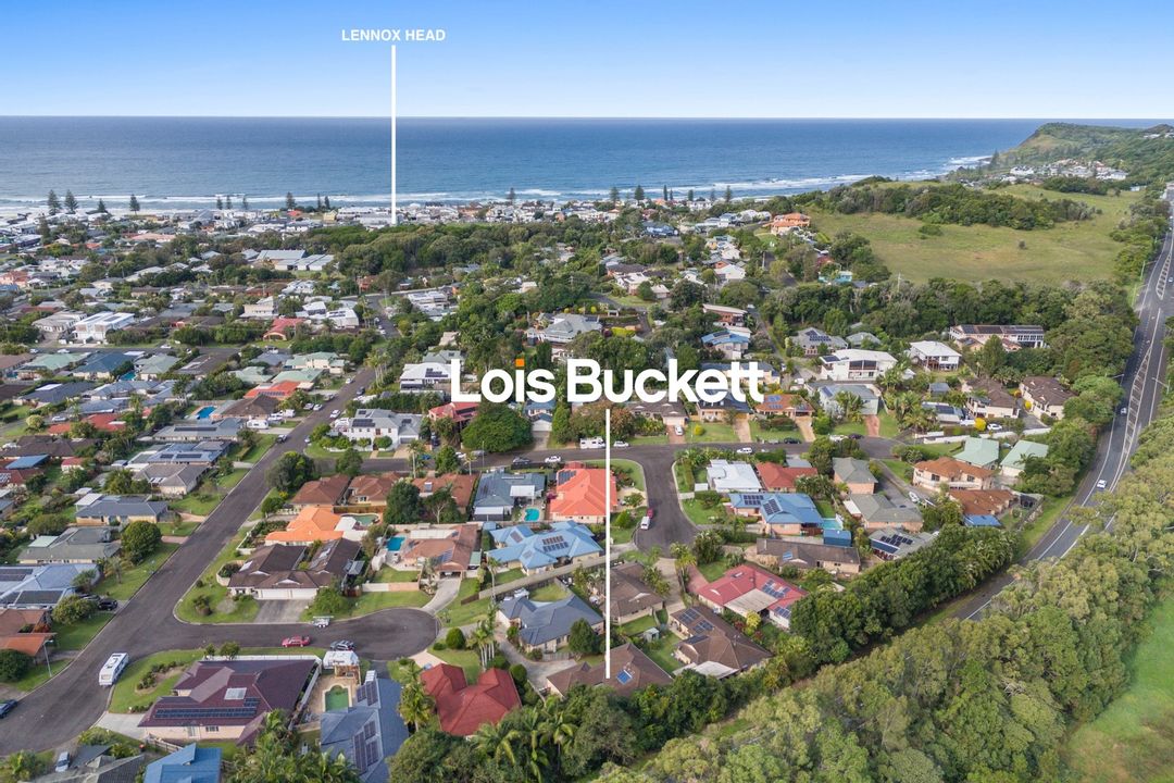 Image of property at 2/8 Yuraygir Place, Lennox Head NSW 2478