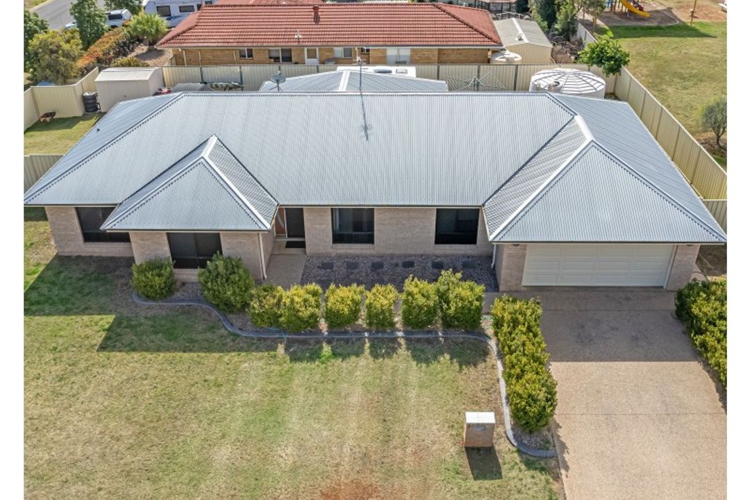 Image of property at 30 Berghofer Drive, Oakey QLD 4401