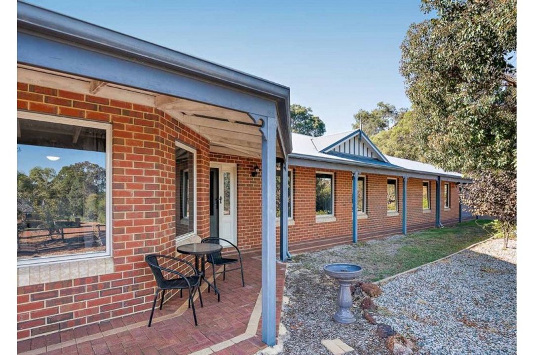 Image of property at 14 Aulini Drive, Bedfordale WA 6112