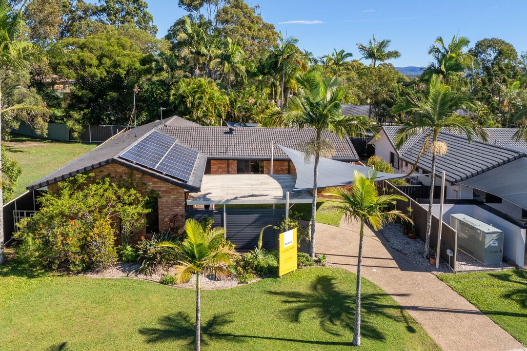 Image of property at 7 Whipbird Court, Burleigh Waters QLD 4220