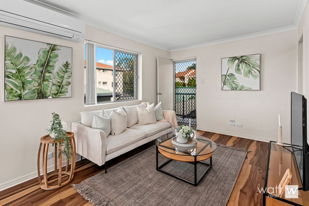 Image of property at 2/120 Miller Street, Chermside QLD 4032