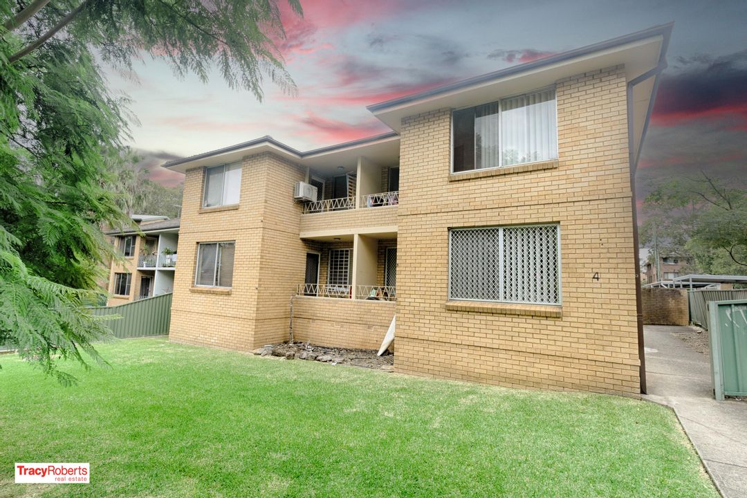 Image of property at 1/4 Alexandra Ave, Westmead NSW 2145