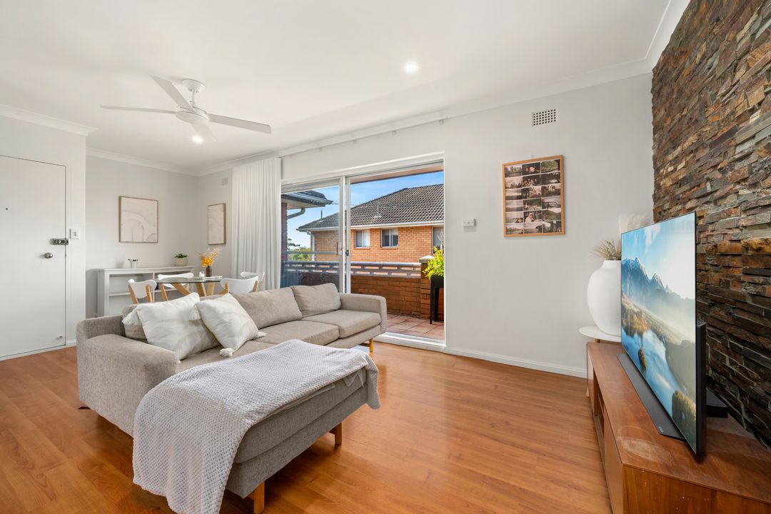 Image of property at 7/102 Pacific Parade, Dee Why NSW 2099