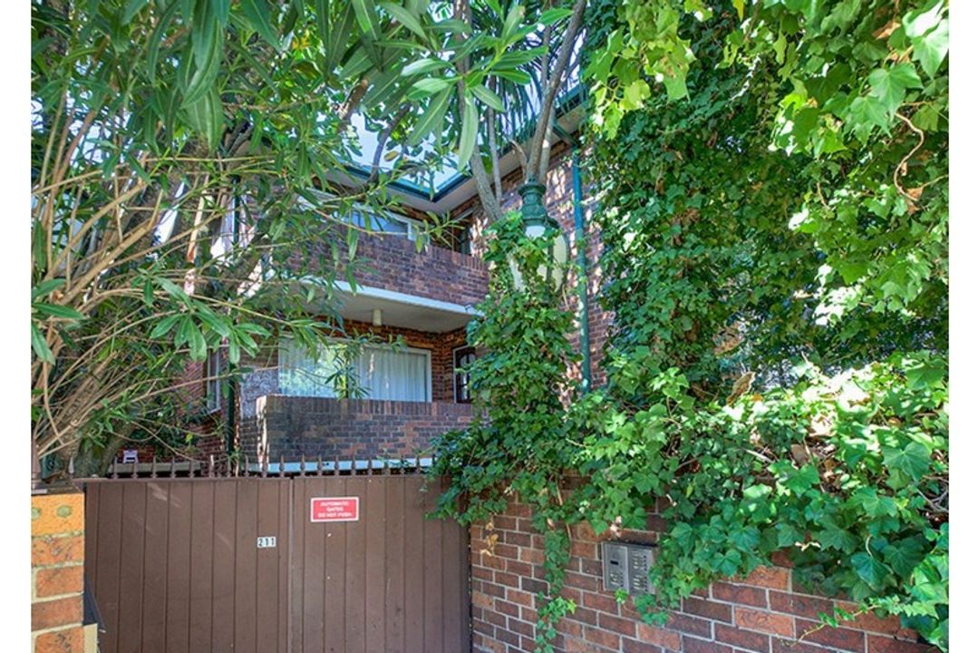 Image of property at 11/211 Old South Head Road, Bondi NSW 2026