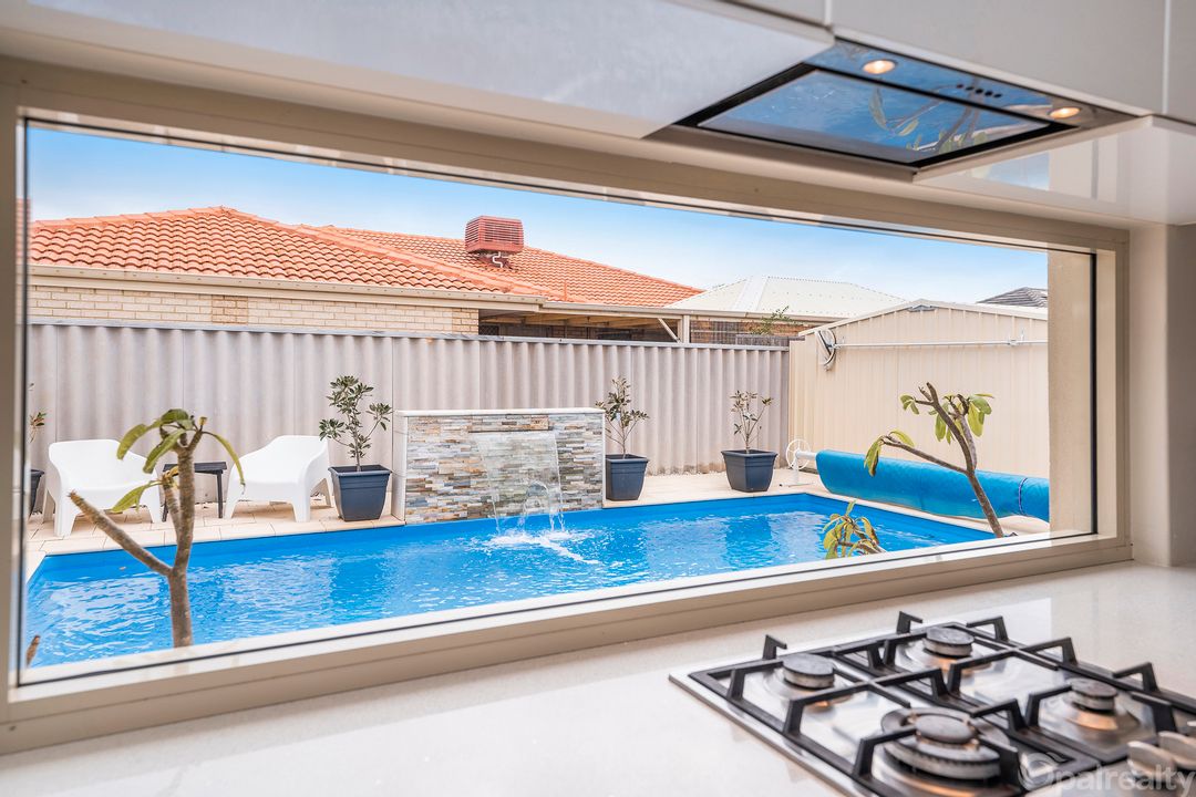 Image of property at 7 Alicante Mews, Secret Harbour WA 6173