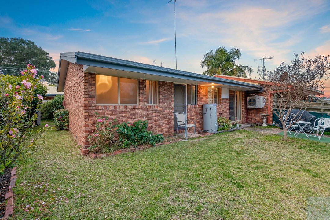 Image of property at 2/95-97 Deniliquin Street, Tocumwal NSW 2714