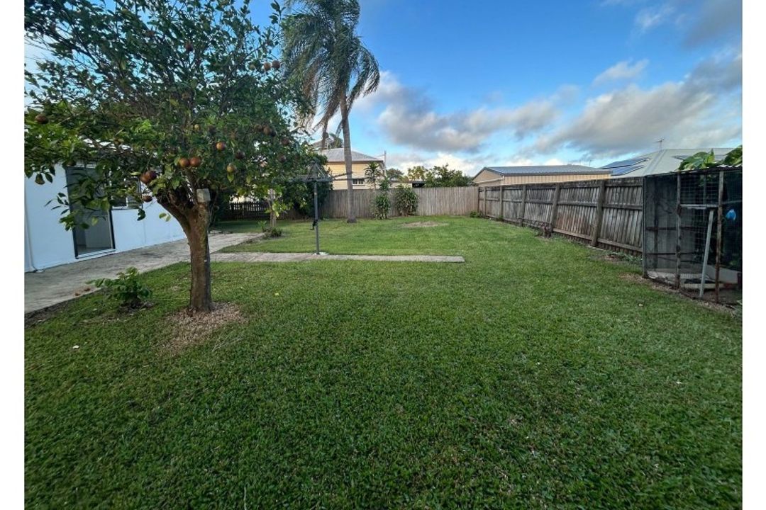 Image of property at 9 Holmes Drive, Beaconsfield QLD 4740
