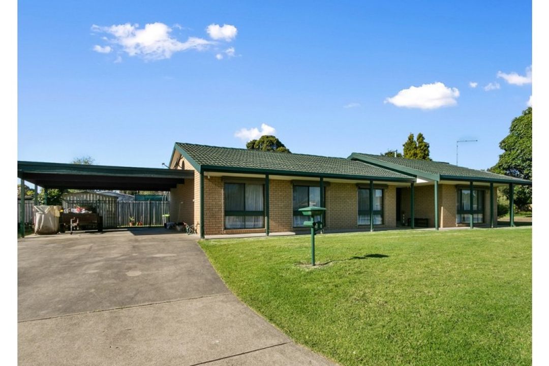 Image of property at 1 Ivy Court, Sale VIC 3850