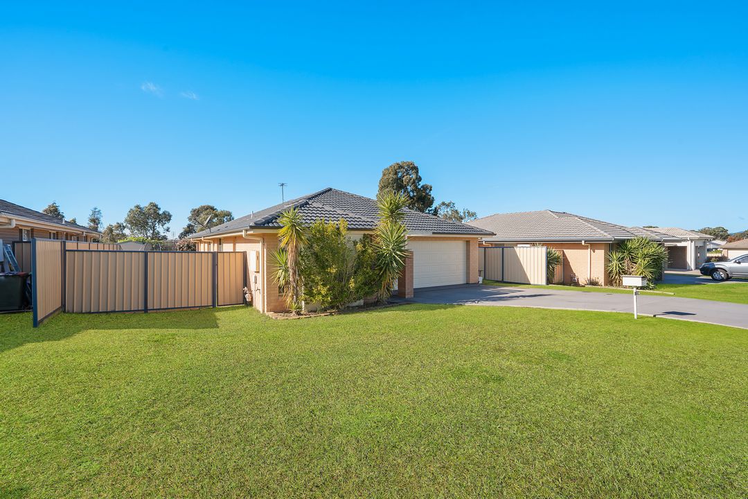 Image of property at 6 Tempranillo Cres, Cessnock NSW 2325