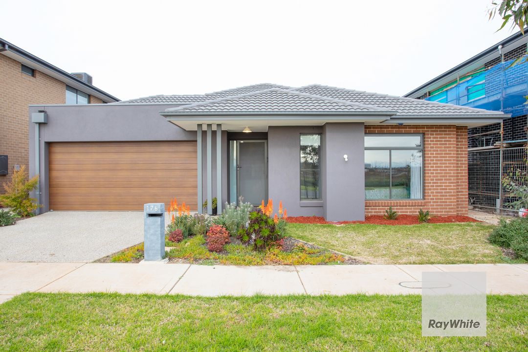 Image of property at 176 Frontier Avenue, Aintree VIC 3336