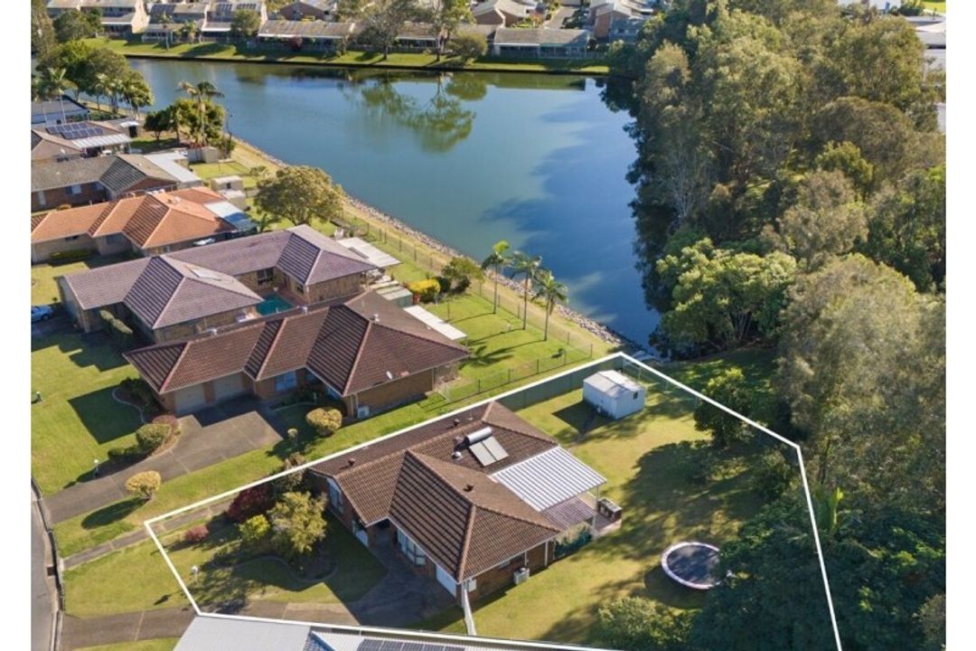 Image of property at 36 Togos Avenue, Currumbin Waters QLD 4223