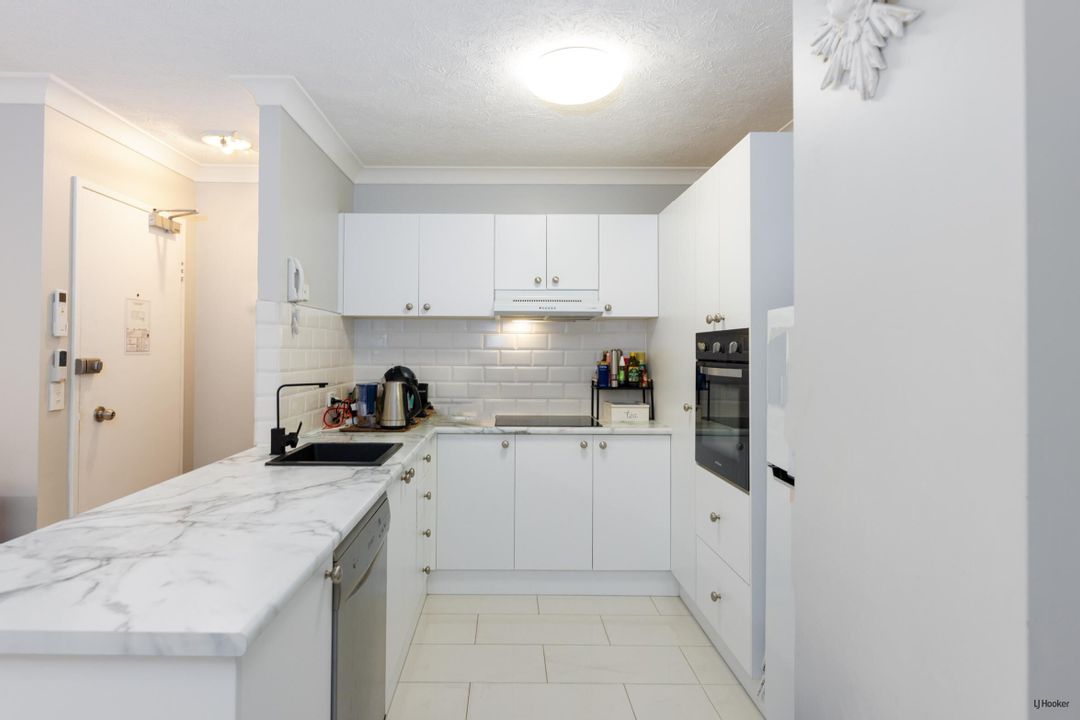 Image of property at 6/27-29 Dutton Street, Coolangatta QLD 4225