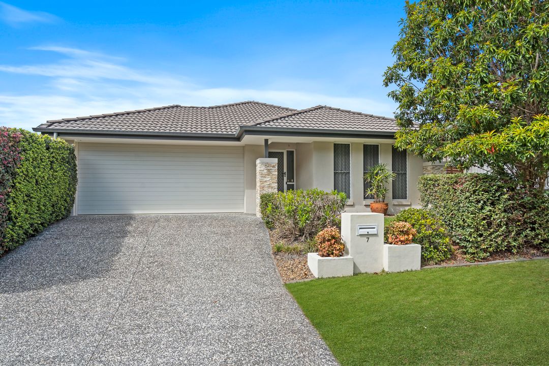 7 Liriope Place, Victoria Point, QLD, 4165, Australia, House for sale by Kathy Baker Soho Real