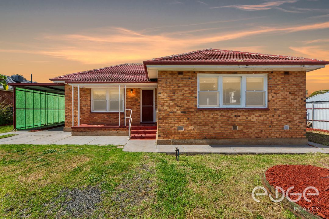 8 Peacock Road, Elizabeth Downs, SA, 5113, Australia, House for sale by