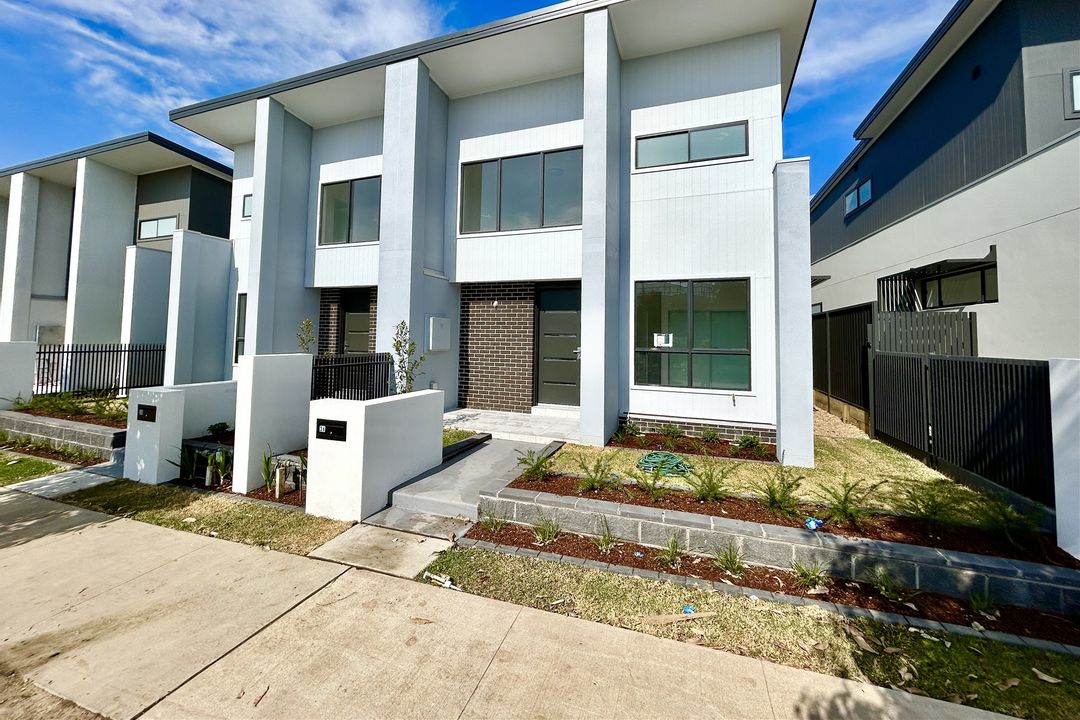 Image of property at 38 Dransfield Drive, Oran Park NSW 2570