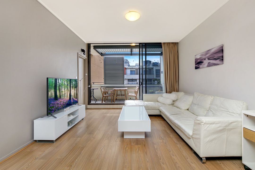 Image of property at B810/444 Harris Street, Pyrmont NSW 2009