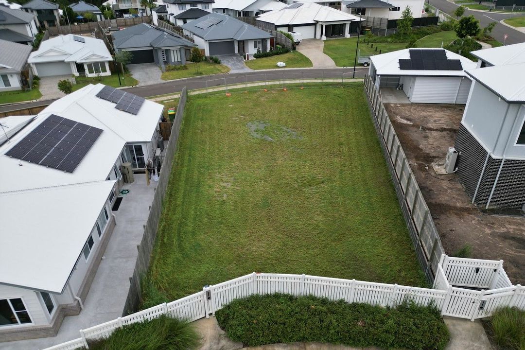 Image of property at 36 Shoreline Avenue, Redland Bay QLD 4165