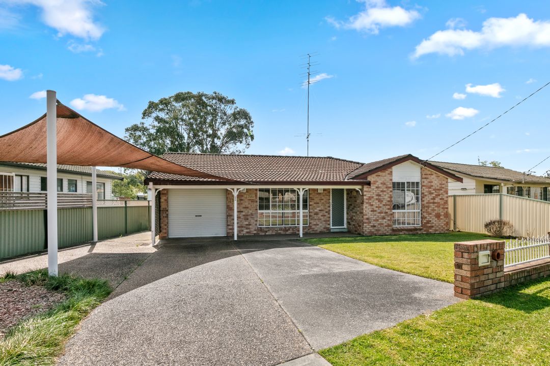 Image of property at 8 Spencer Street, Mannering Park NSW 2259