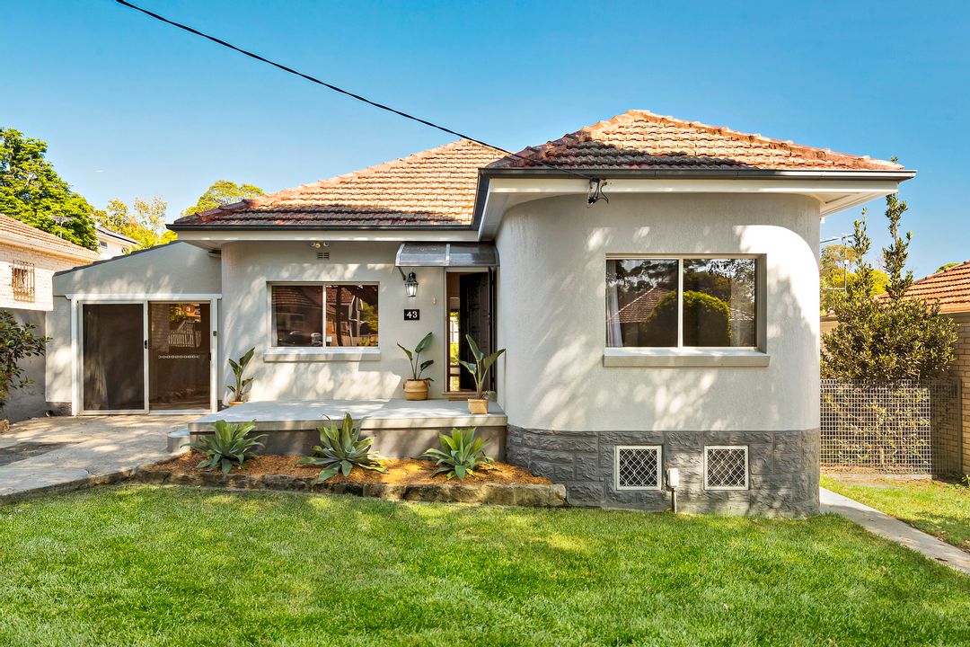 Image of property at 43 Hope Street, Seaforth NSW 2092