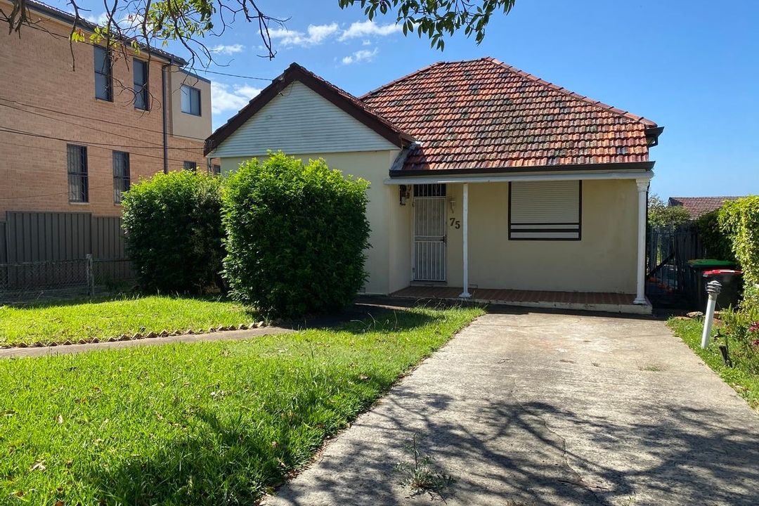 Image of property at 75 Bayview Avenue, Earlwood NSW 2206